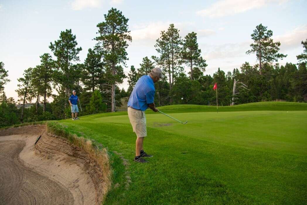 16 Green